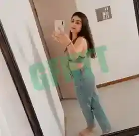 Beautiful Call Girl Provides Safe Nighttime Service